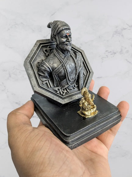Ganpati Shivray Idol | 4.5-Inch Lord Ganesha with Maratha Heritage