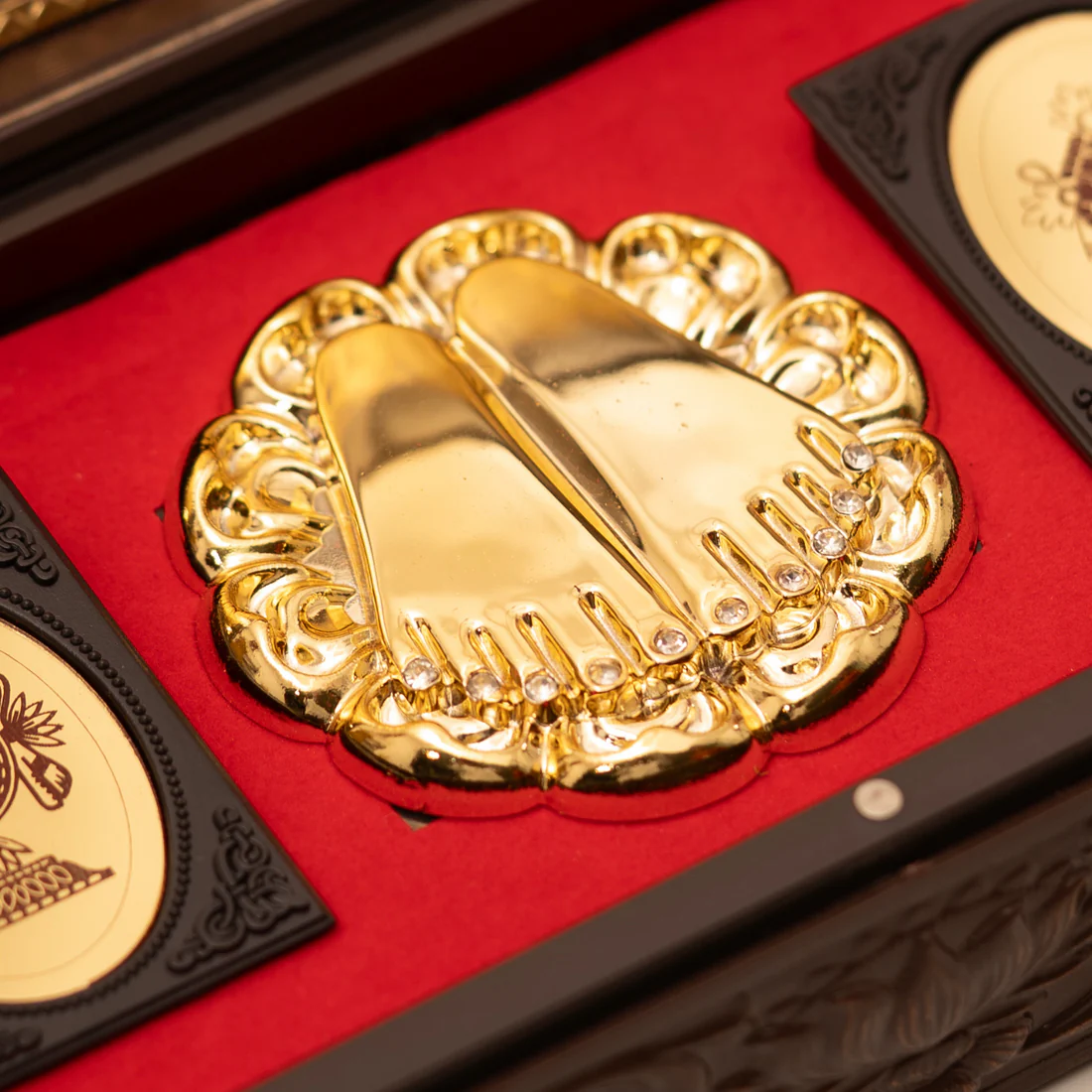 Gold Plated Shri Tirupati Balaji Lakshmi Padmavati Pocket Temple With Dry Fruit Box