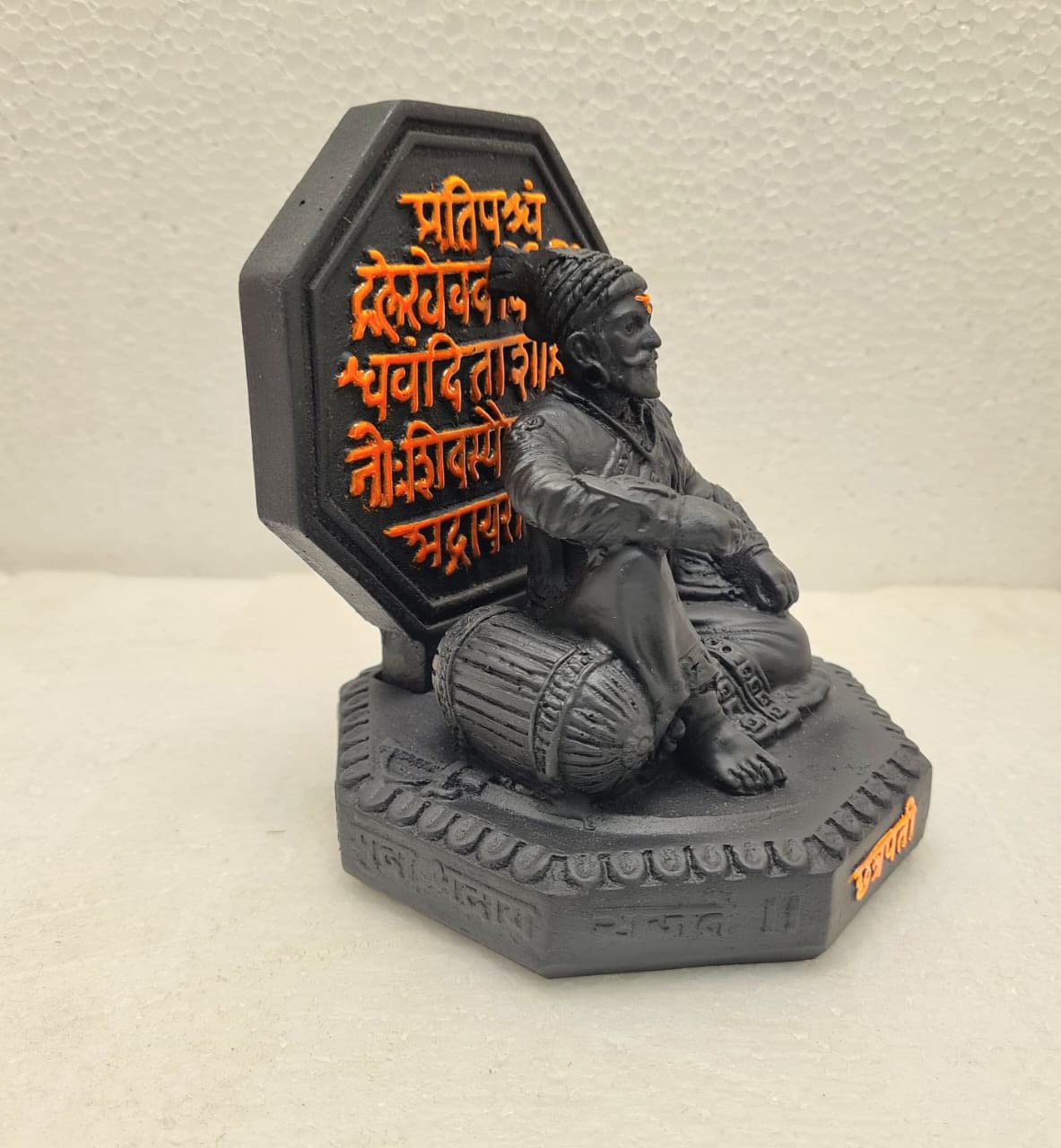 Chatrapati Shivaji Maharaj Statue with Rajmudra 5 Inch | Shivaji Maharaj Home Decor Statue