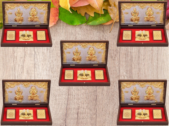 Gold Plated Shri Mahalakshmi Ganesha Pocket Temple