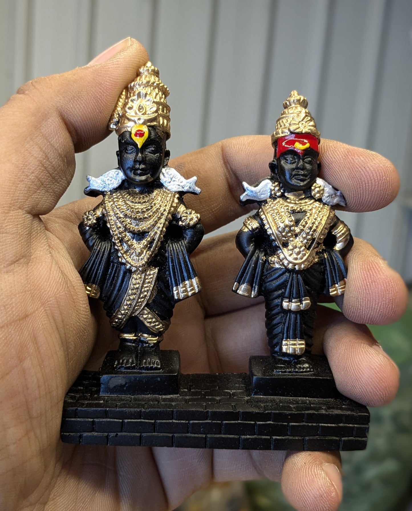 Vitthal Rukmini Statue | God Vitthal Rukmai Decorative Showpiece |  Panduranga Murti, Black & Gold (3 Inch)