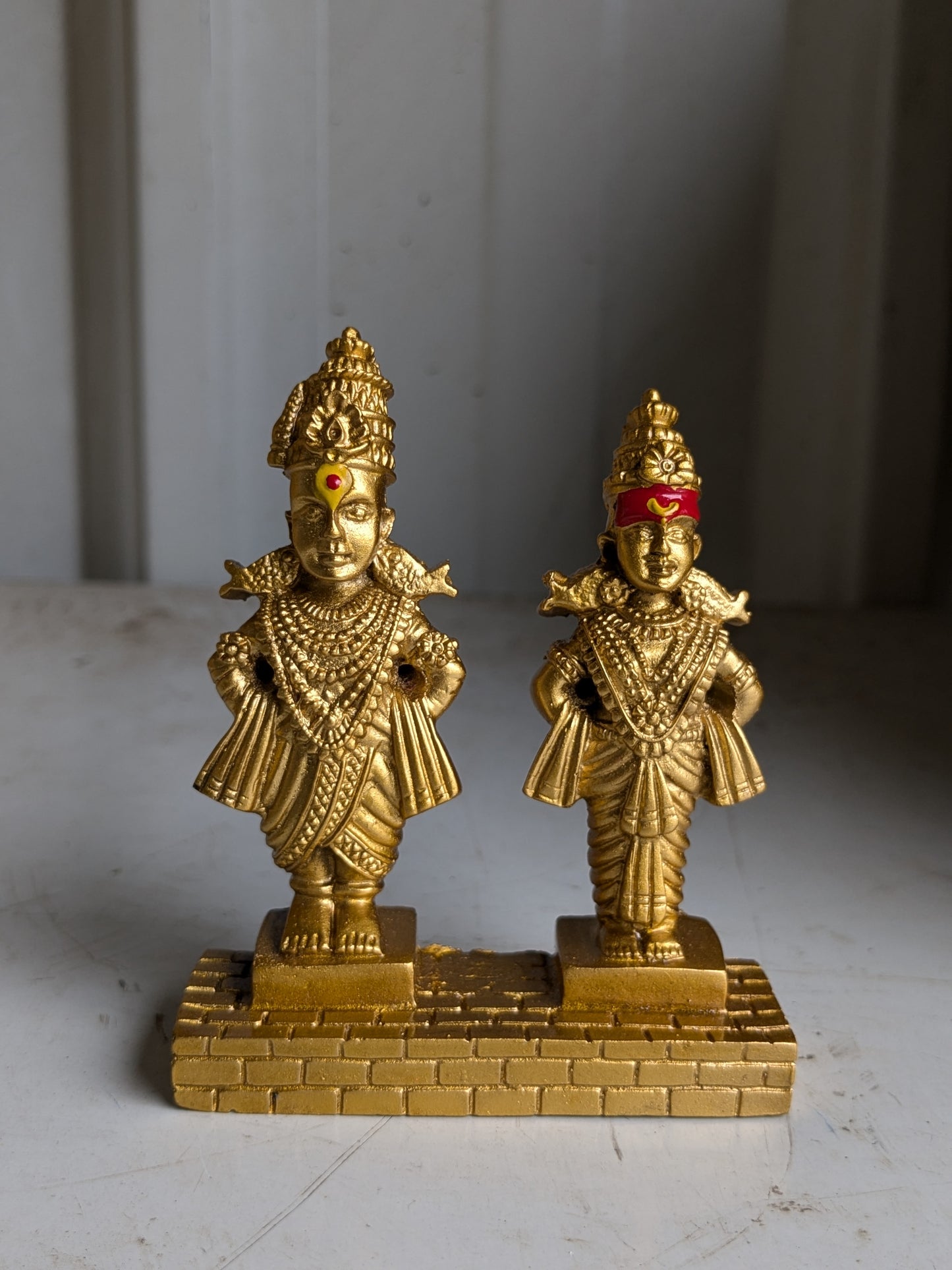 Vitthal Rukmini Statue | God Vitthal Rukmai Decorative Showpiece |  Panduranga Murti, Black & Gold (3 Inch)
