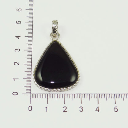 Black Onyx, Pendent